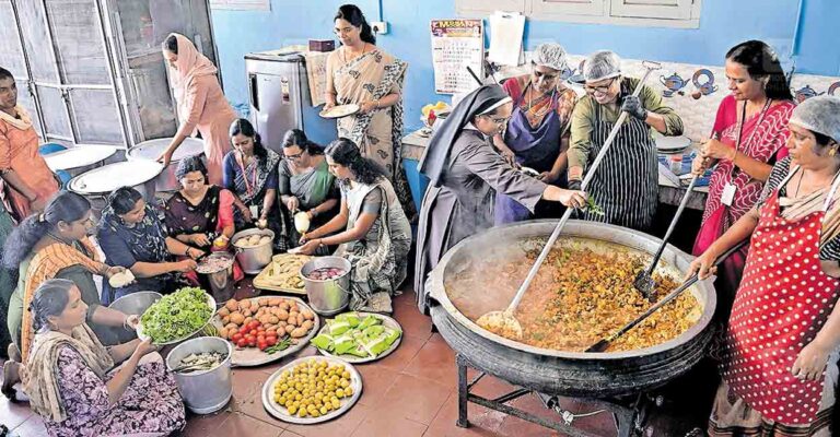 kollam-teachers-food-making.jpg