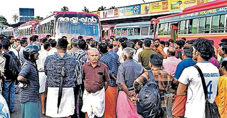 kozhikode-vatakara-privatebus-issue.jpg