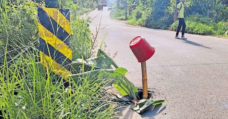 kunjikuzhi-road-damage.jpg