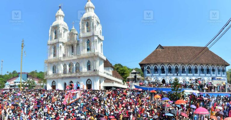 kuravalangadu-church.jpg
