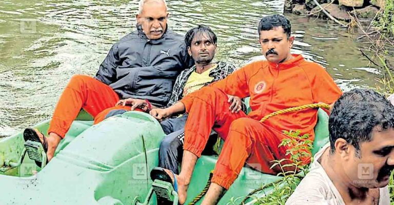 munnar-muthirappuzha-accident.jpg