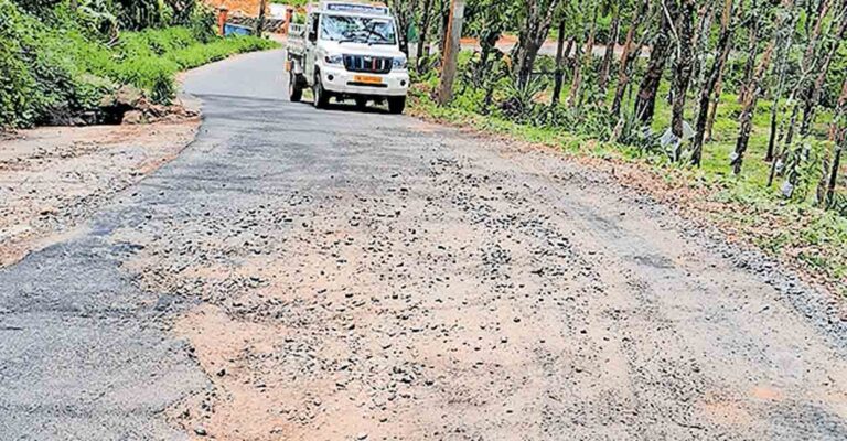 pathanamthitta-chunkappara-ponthanpuzha-road.jpg