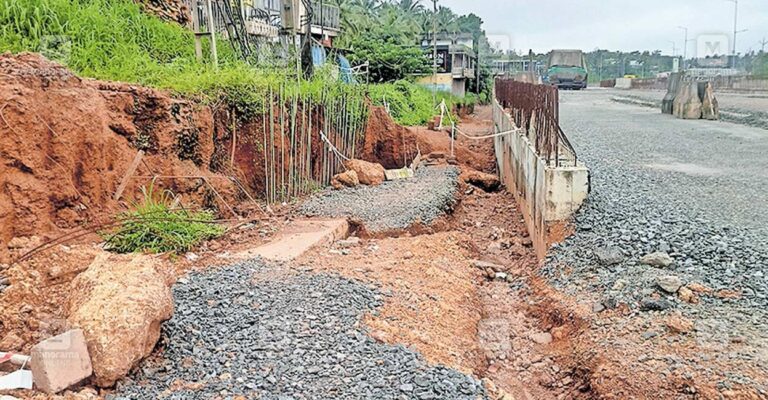periya-basar-service-road.jpg