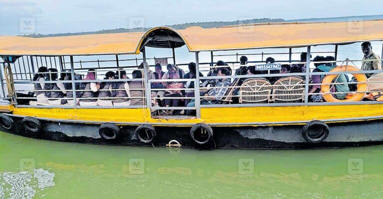 perunghalam-boat-service.jpg