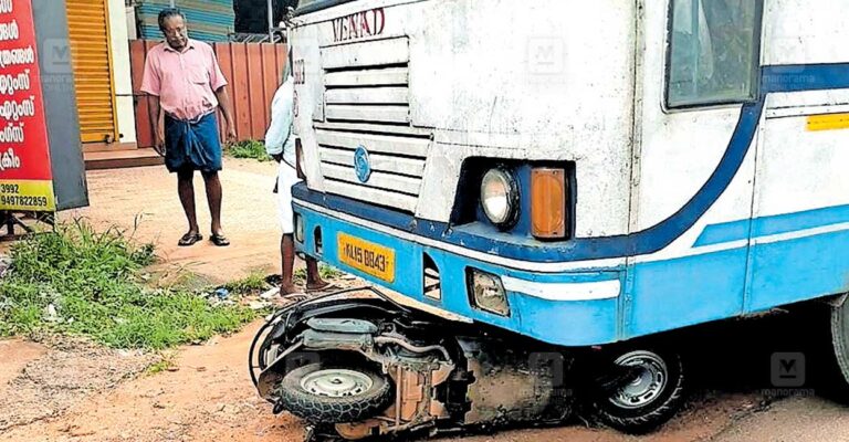 puthupaly-accident.jpg