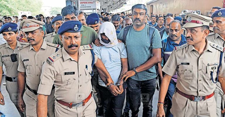 railway-police-arrests-train-thief.jpg