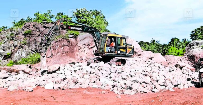 residents-protest-quarry-activities.jpg