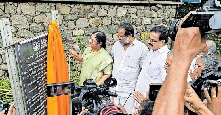 thrissur-road-inauguration-controversy.jpg