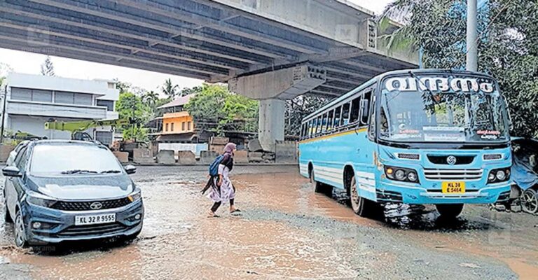 thuravur-national-highway-water-logging.jpg