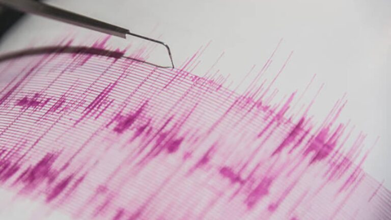 w-1280h-720format-jpgimgid-01jry9xmpk4y1w1mh6nf4c3y9kimgname-Earthquake-1744773763795.jpg