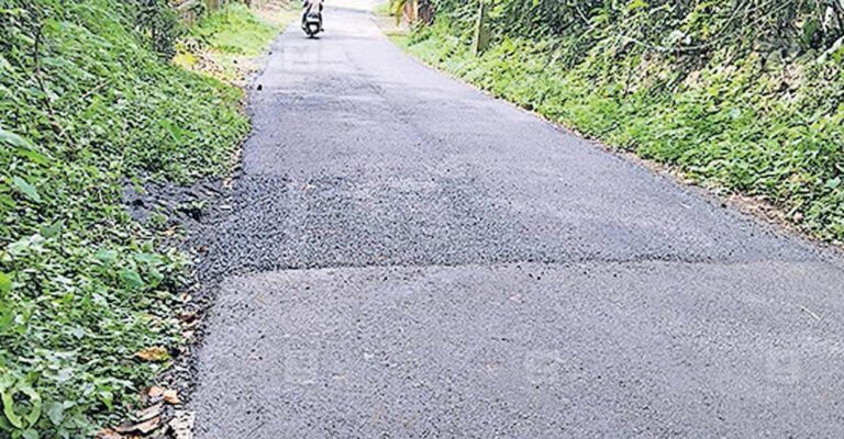 1759131724_road-issue.jpg