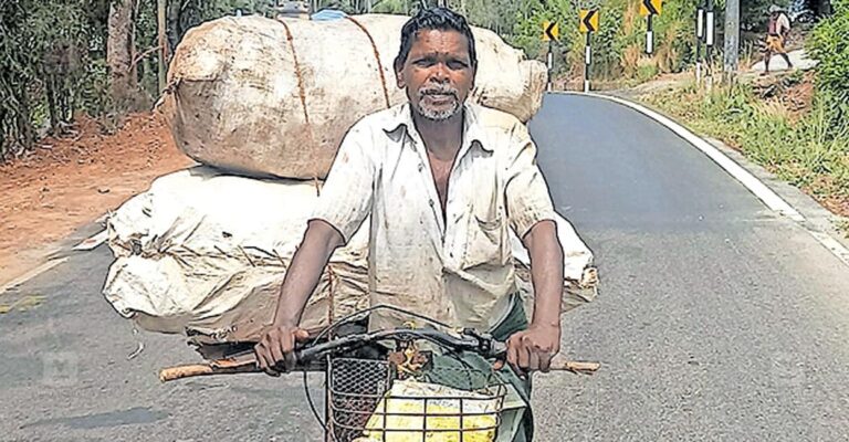 VELAYUDAN.jpg