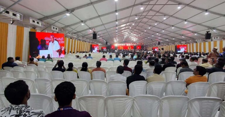 ayyappa-sangamam-meeting-pinarayi-vijayan.jpg