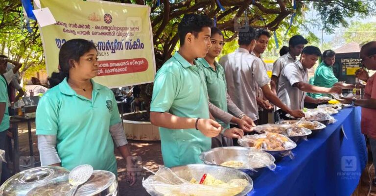 chelannur-nss-food-stall.jpg