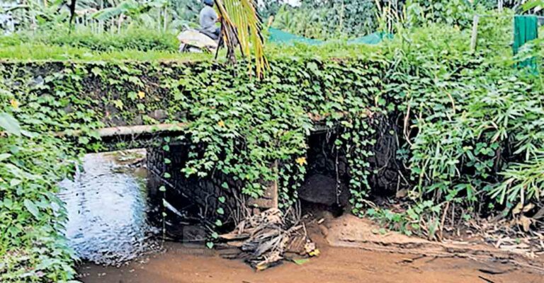 damaged-Ullanmala-Bridge.jpg