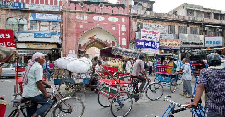 delhi-street.jpg