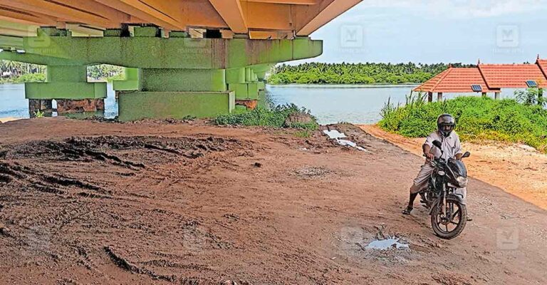 dharmadam-bridge-safty.jpg