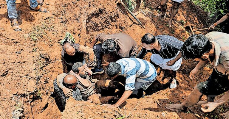 kaniyambatta-landslide-man-rescue.jpg