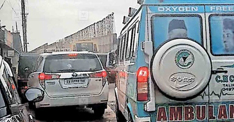 kasargod-ambulance.jpg