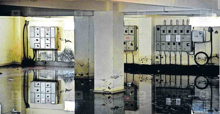 kollam-electricity-meters-underground-parking-polayathode-shopping-complex.jpg