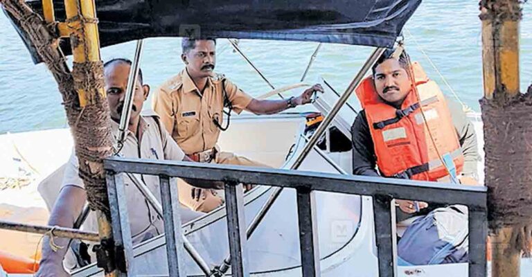 kollam-inspection-conducted-on-the-boats.jpg