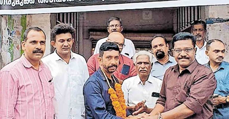 kollam-relay-satyagraha-chathannoor.jpg