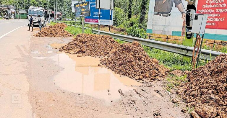 konni-muddy-road.jpg