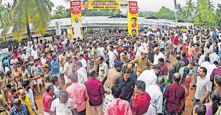kozhikode-tunnel-innauguration-peopls.jpg
