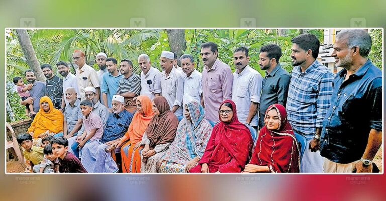 nadapuram-sreelankhan-famliy-nw.jpg