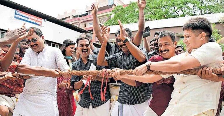 palakkad-onam-celebration-police.jpg