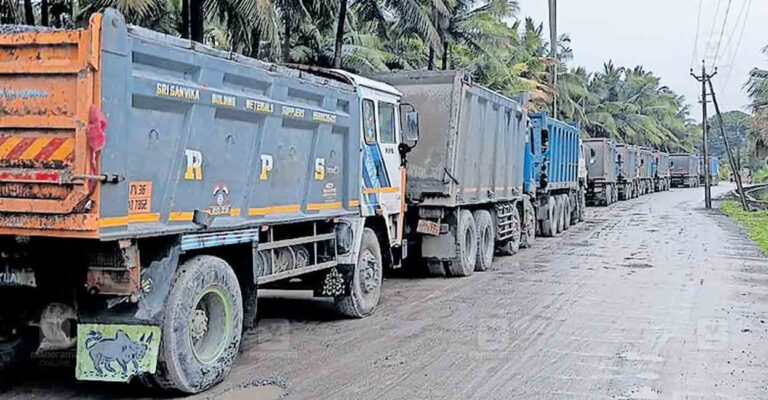 palakkad-overloaded-vehicles-ozhalapathy-rto-checkpost.jpg
