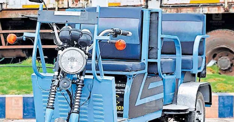 palakkad-students-vehicles.jpg
