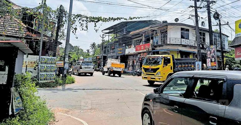 pathanamthitta-ezhumattoor-post-office-junction.jpg