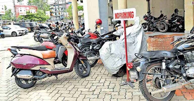 pathanamthitta-ksrtc-panking-issue.jpg