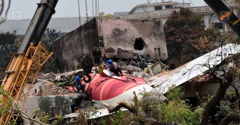 plane-crash.jpg
