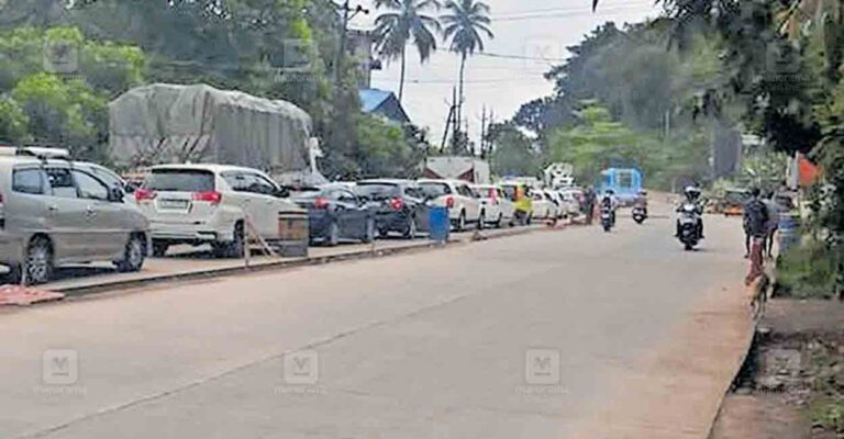 thrissur-muthuvara-trafic-block.jpg