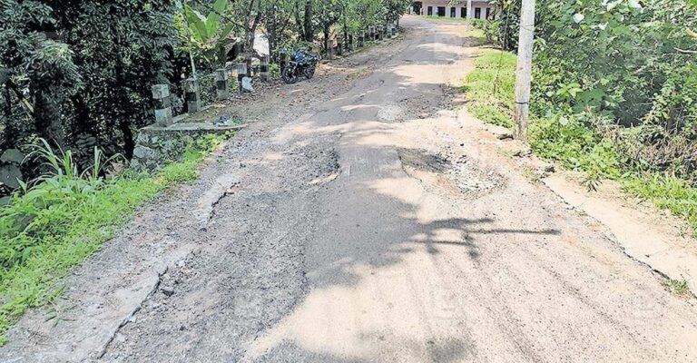 vattaval-road.jpg