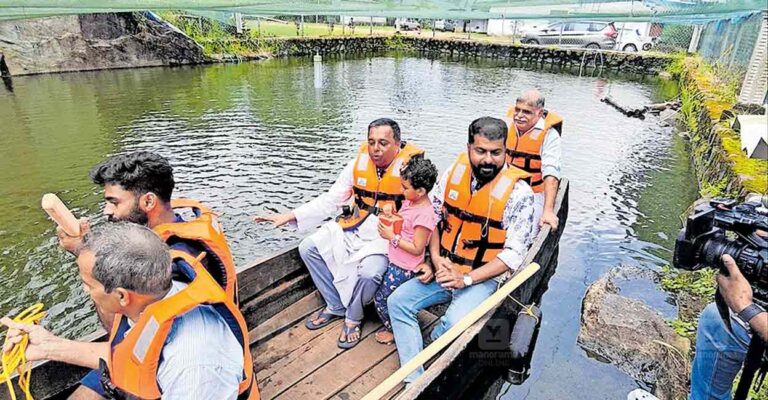 vellikulam-boating.jpg