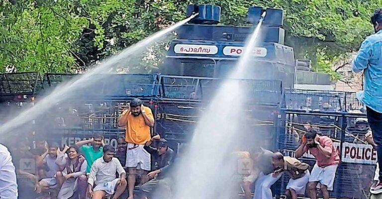 water-cannon-palakkad.jpg