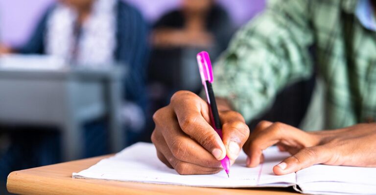 xam-writing-concept-exam-hall-pen-answerpaper-lakshmiprasad-s-istock-photo-com.jpg