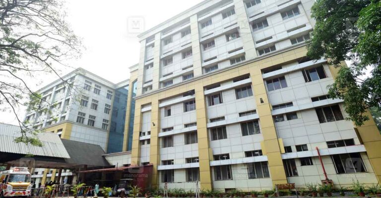 Kottayam-Medical-college-casualty.jpg