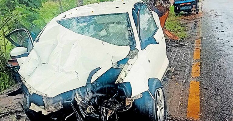 ambalapuzha-car-accident.jpg