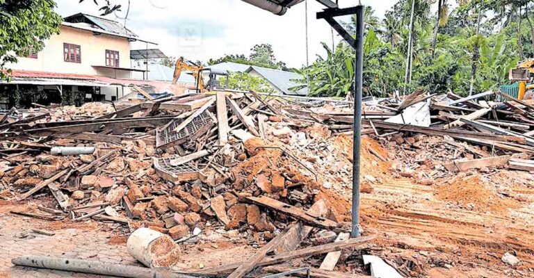 court-building-demolished.jpg