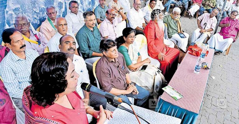ekm-elamkunnappuzha-strike.jpg