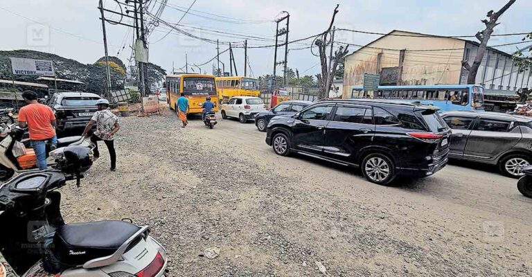 ernakulam-muvaattupuzha-municipality-road-development.jpg