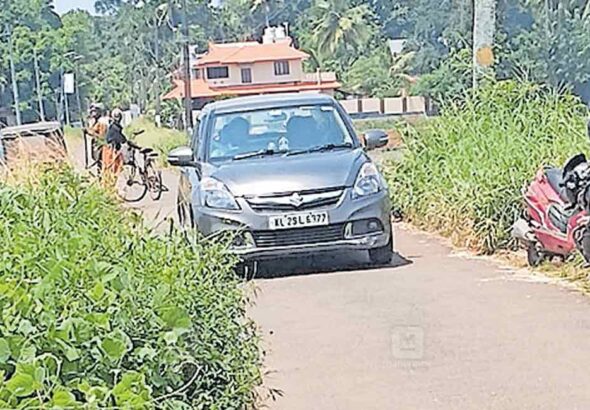 haripad-kaarichal-road.jpg