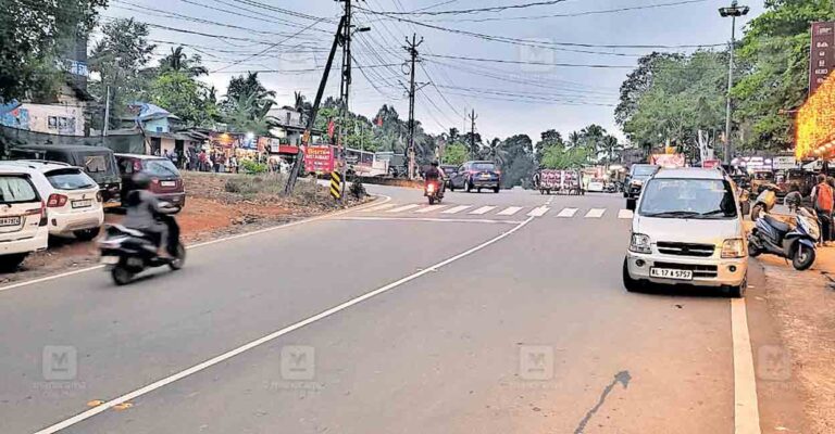 kakkadassery-kaliyaar-road.jpg