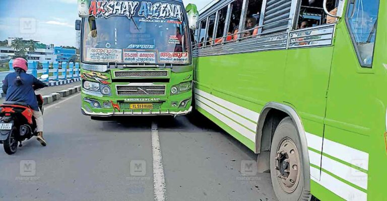 kakkanad-bus.jpg