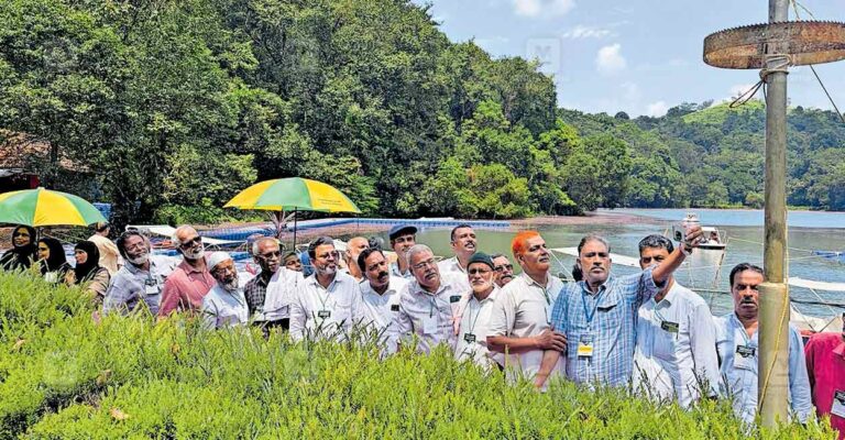 kalpetta-pookode-pond.jpg