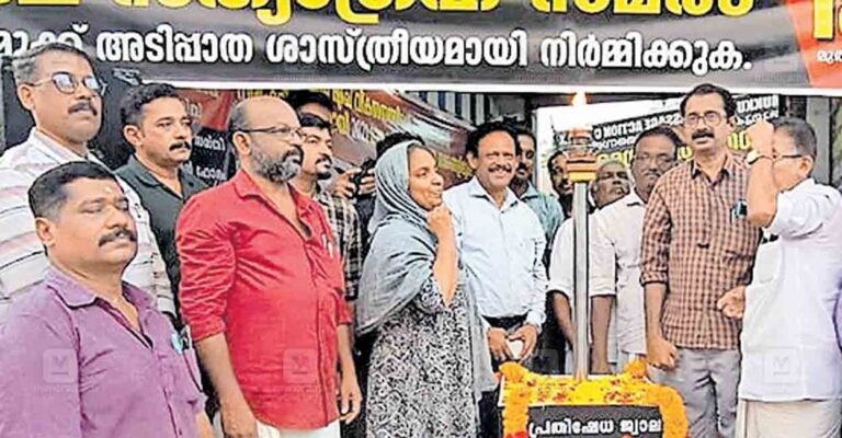 kollam-thirumukku-underpass-protest-sajeena-najim.jpg